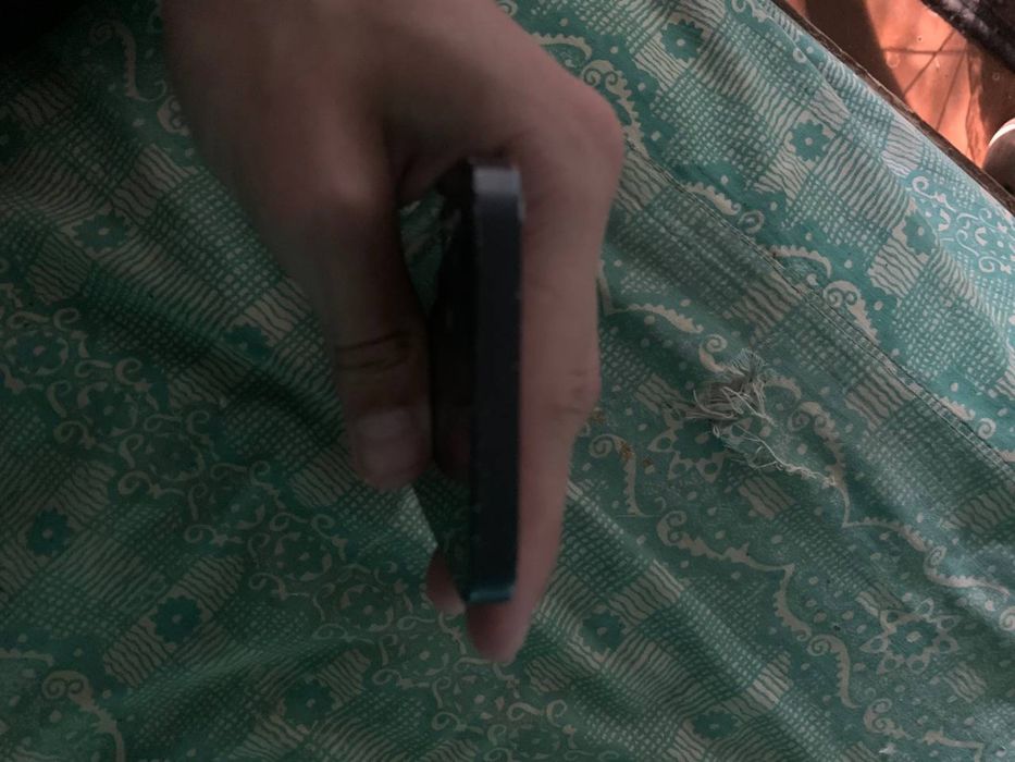 Продам iphone 12