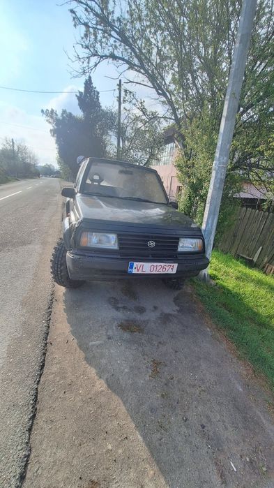 Dezmembrez Suzuki vitara 1.6 8 V