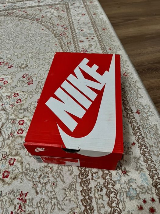 Продаю кроссовки новые Air Max 95