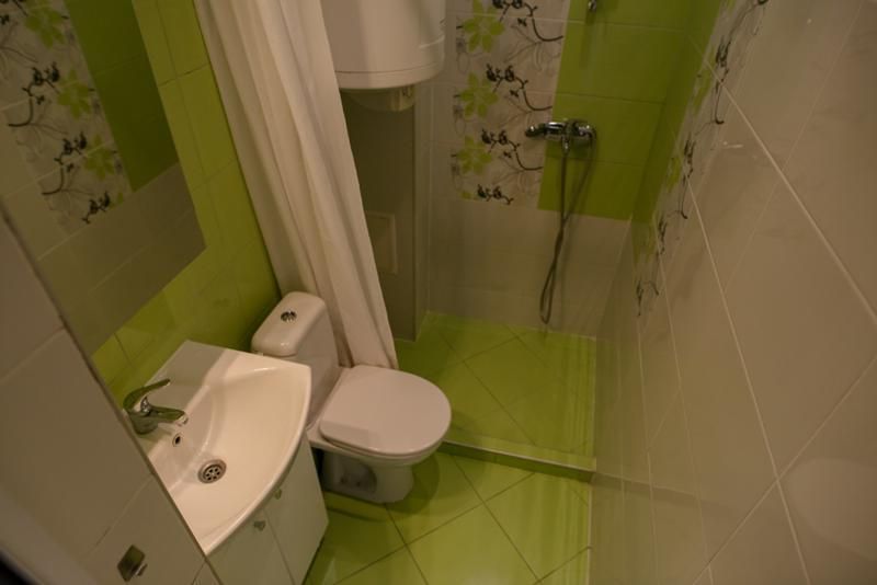 Дава се под наем Тристаен апартамент в Варна, Чайка - 90 кв.м за 650 € - Снимка #10