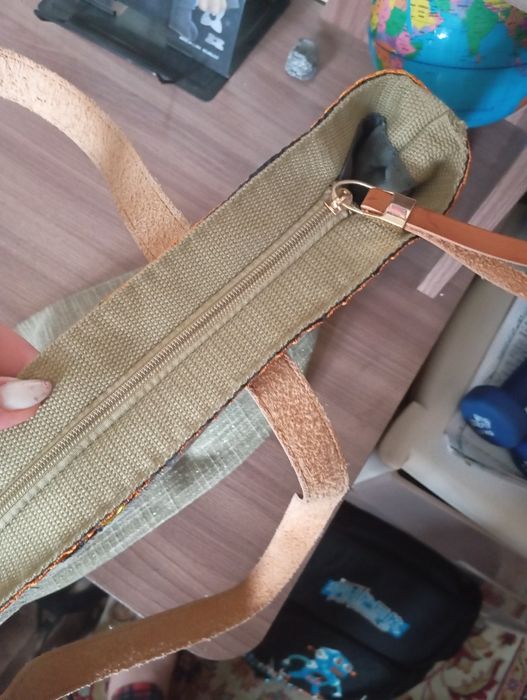 Сумка с вышивкой