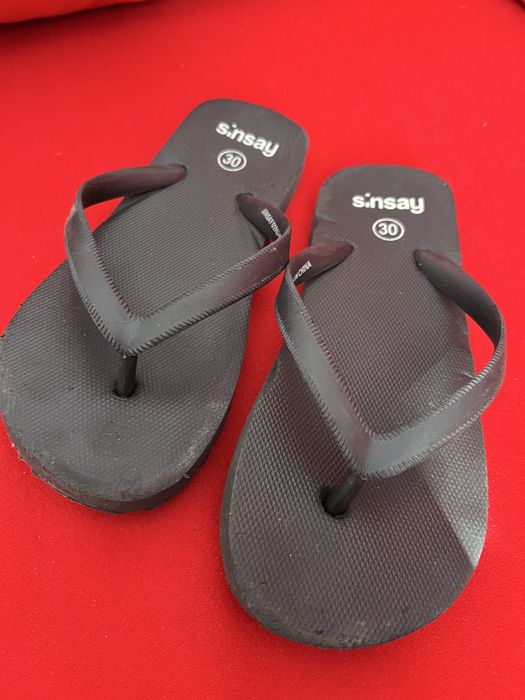 Vand sandale si slapi