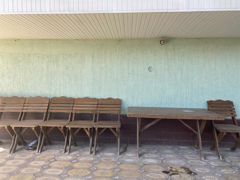 Стол и стулья для двора