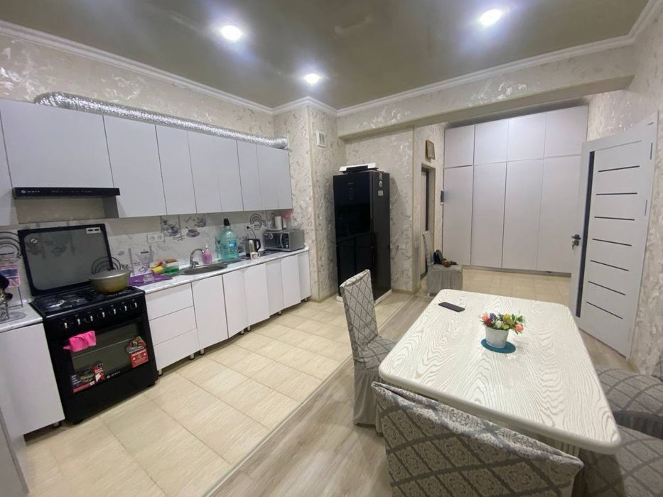 Продается 1 комнатная квартира, ЖК Nice Villas, Рохат круг