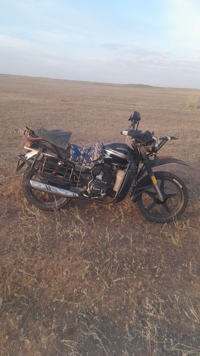 Мотоцикл сузуки 200 куб