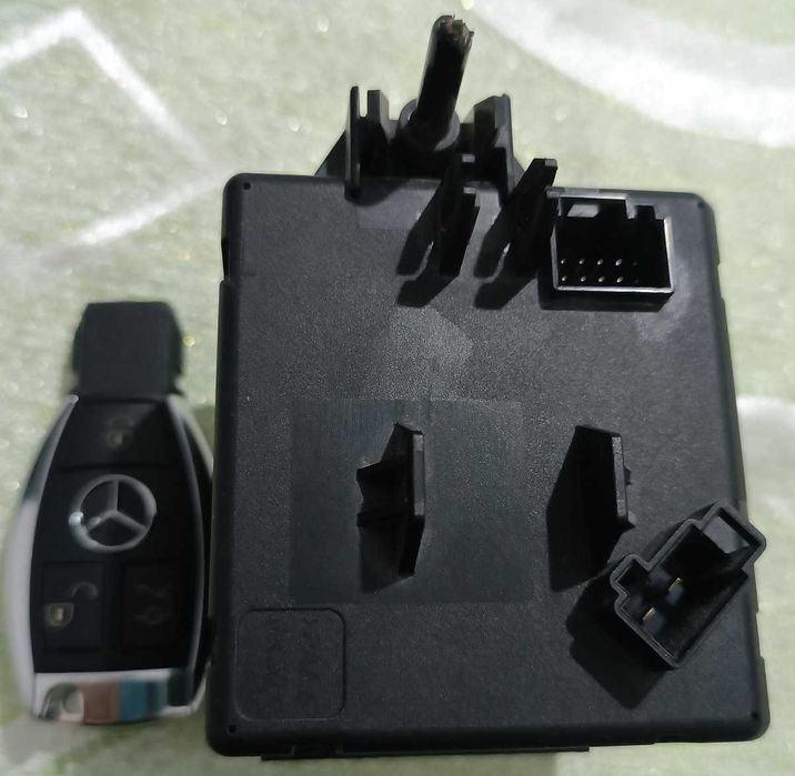 Замок зажигания Mercedes C W204