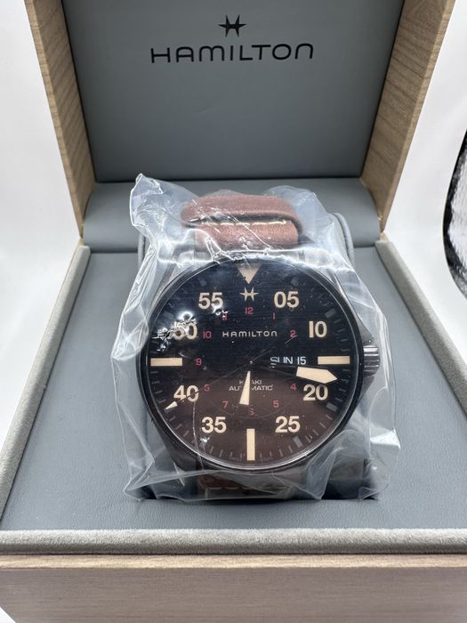*Чисто Нов*Hamilton H64605531 Khaki Pilot Day Date *Night Mission*