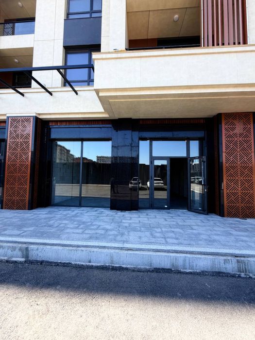 Celebritiy нежилой фасад 10 м 100 кв м2 с дам в аренду