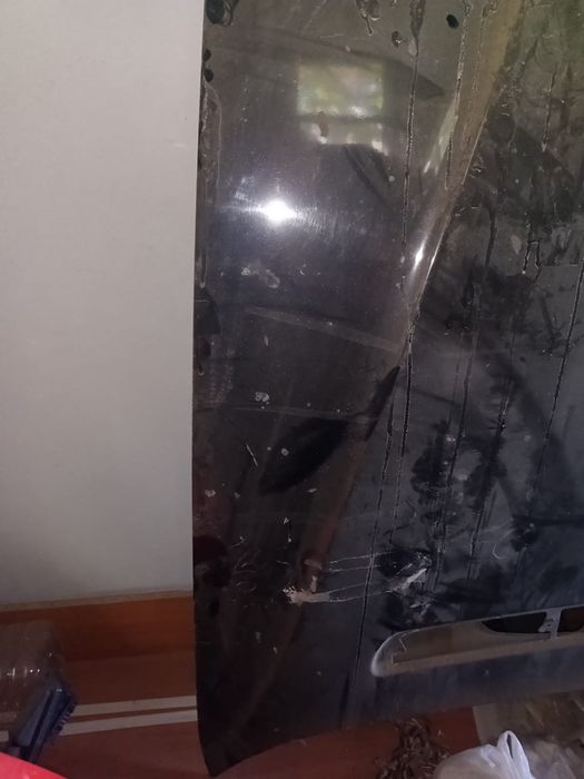 Продам капот на БМВ Е38