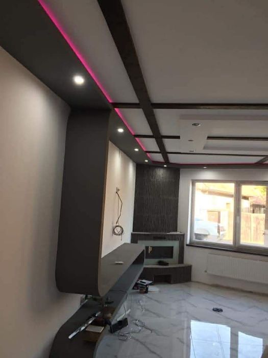 Interioare, exterioare