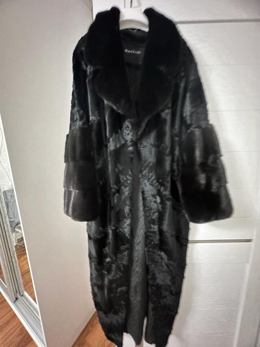 Шуба женская каракуль