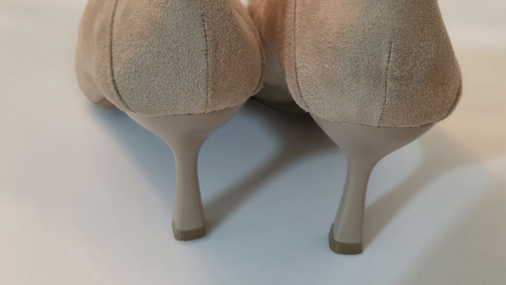 Женские новые туфли натуральная замша