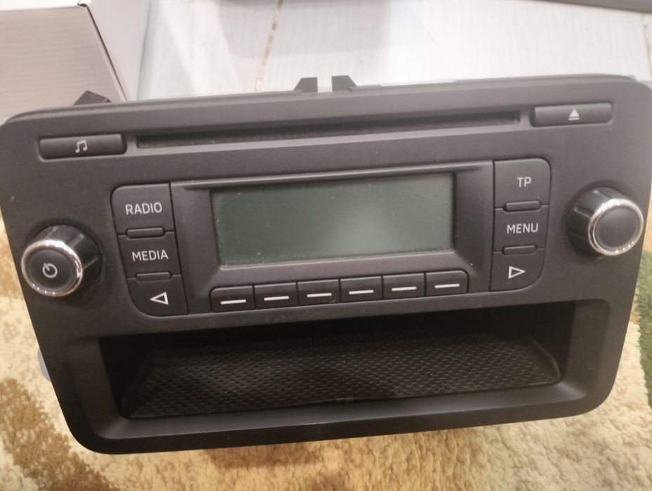 Штатная Автомагнитола