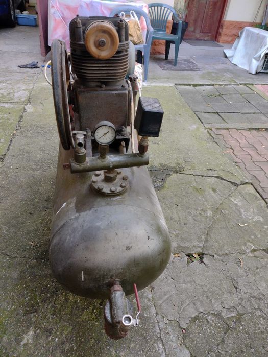 Compresor aer 200 litri ,  230 V