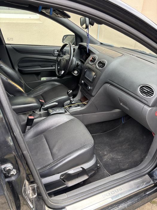 Ford focus mk2 2.0 tdci pachet st