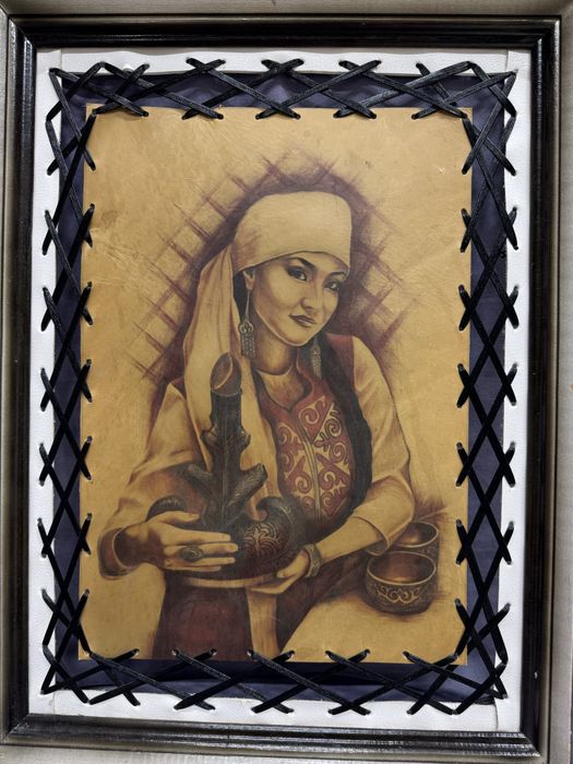 Картины на коже