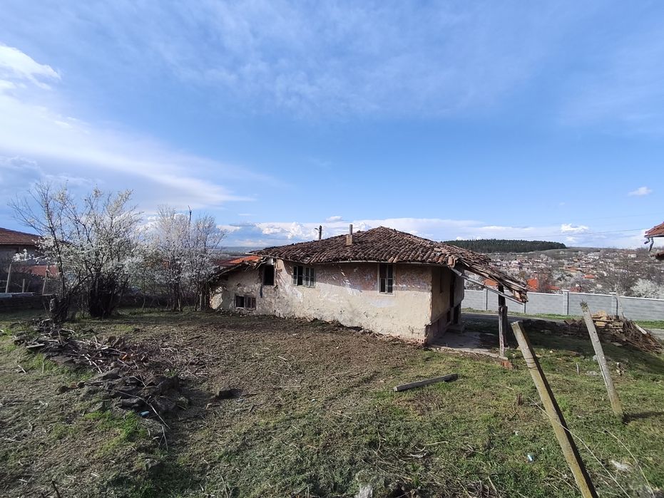 Дворно място в село Добри дял