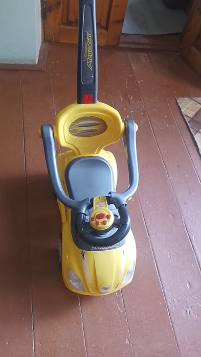 Продаётся детская машинка