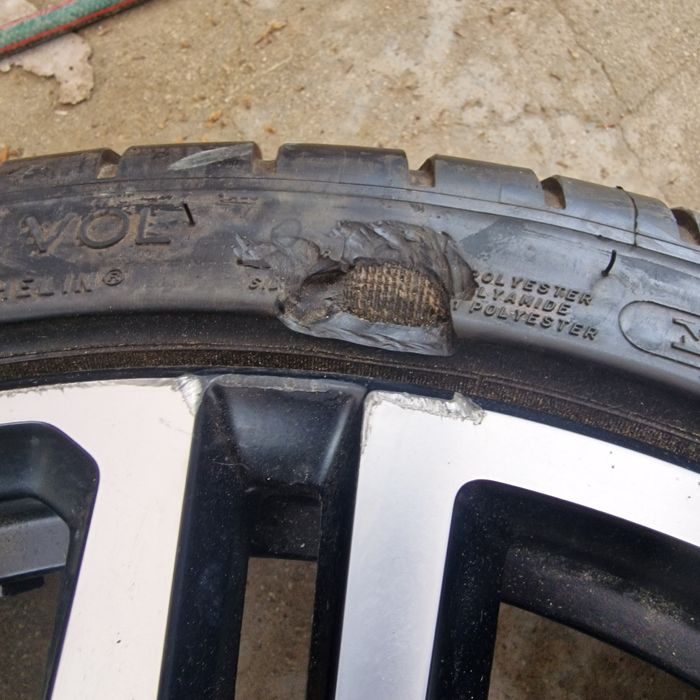 Volvo V60 S60 20"r-disign джанта с гума