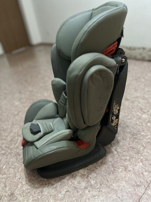 Продам детское автокресло.