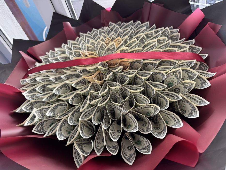 Букет из долларов