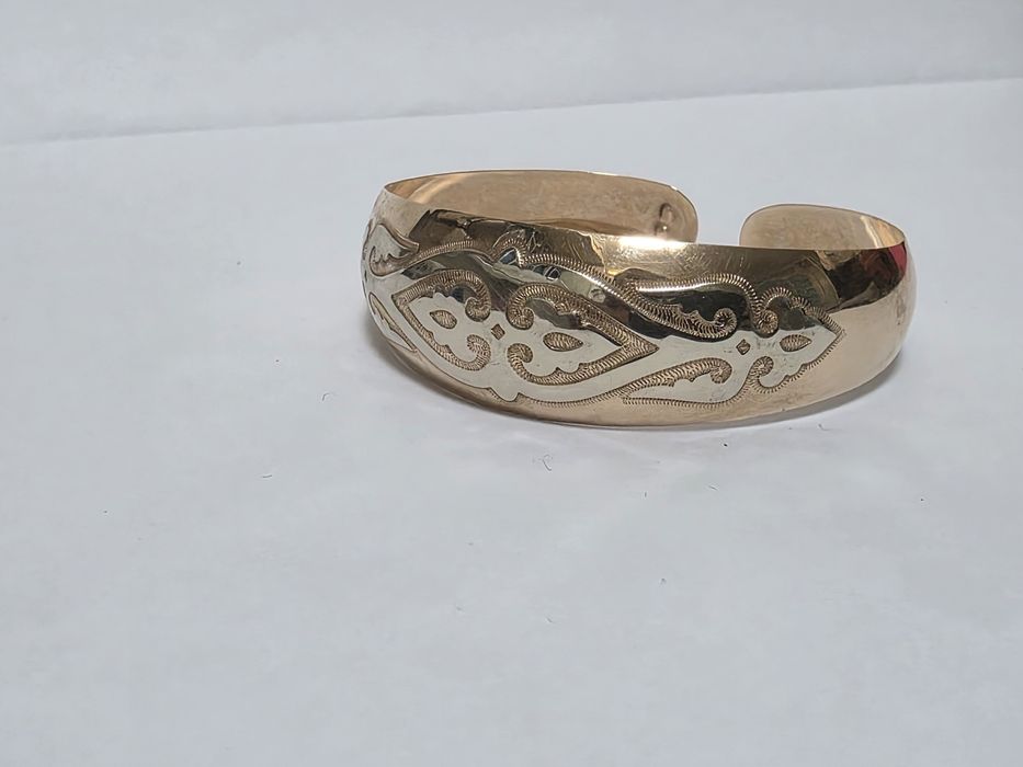 Национальный браслет