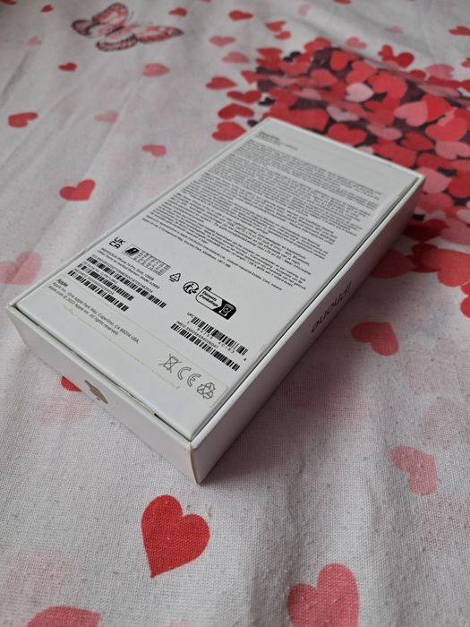 Cutie GOALĂ Iphone 14 pro Gold nouă