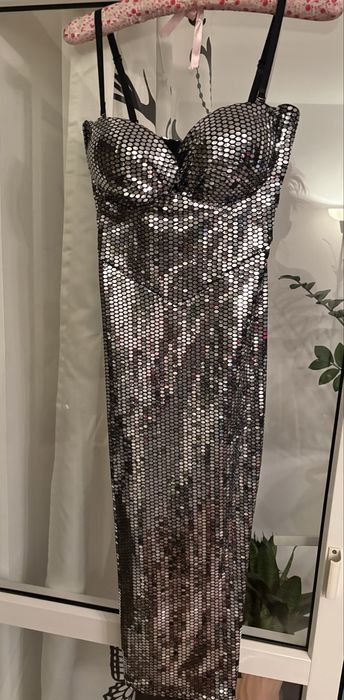 Rochie cu cupe argintiu,stil paieta. Marimea S
