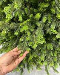 Искусственная ёлка премиум-класса Литая на шарнире