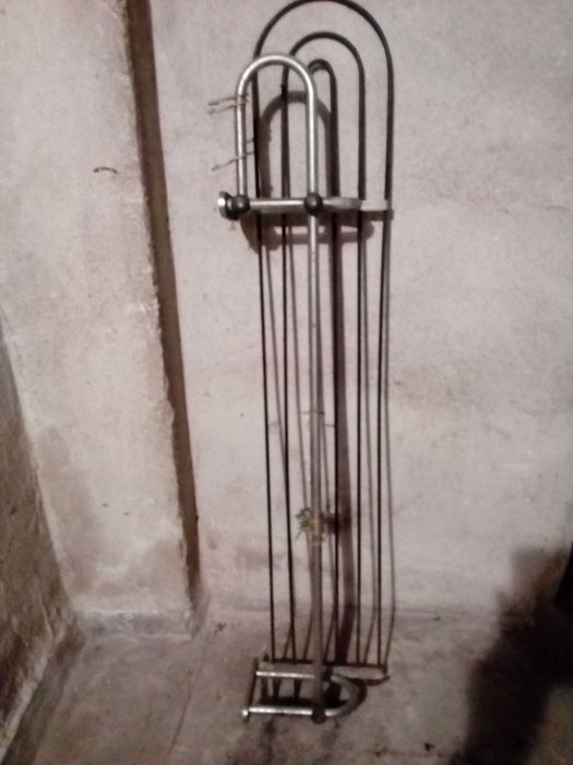 Маси  ,Стелажи,Закачалки,стойки,профили,рамки кошчета