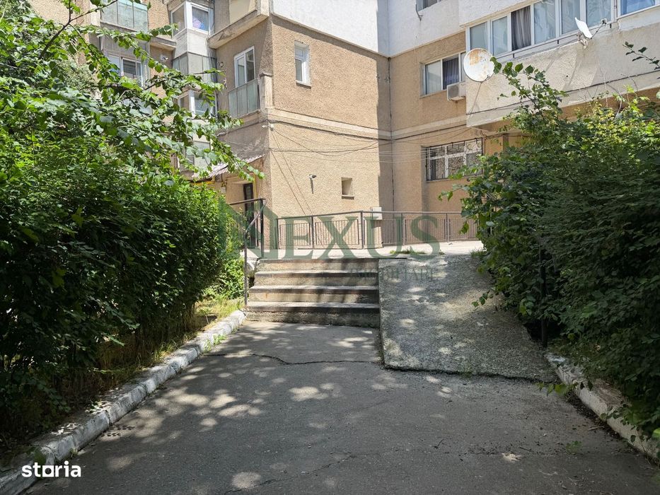 Apartament 2 camere decomandat ultracentral de Vanzare