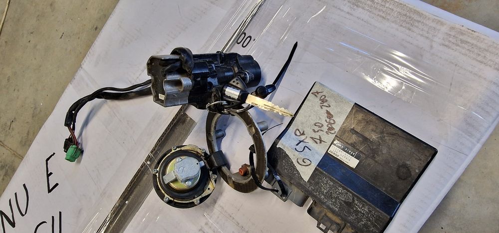 Rezervor sasiu bascula piese Suzuki GSXR 600 k6 k7 2006 scaun sa