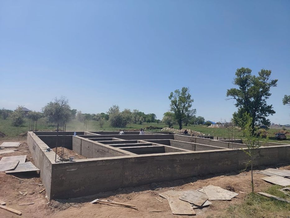 Фундамент заливаем