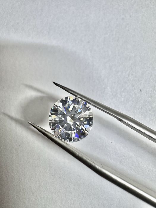 Диамант 3.5 карата , мойсанит, за бижу и подарък