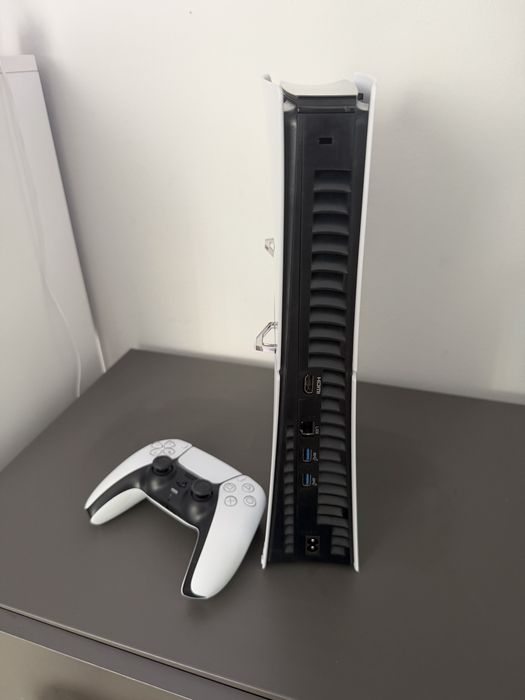 PS5 Slim Digital 1TB Fortnite Edition - Impecabil, Garanție Dec. 2026, Cutie completă+Cod fortnite