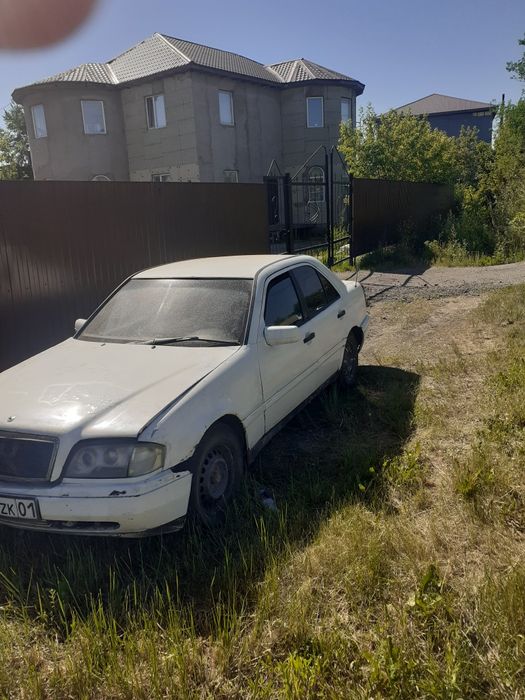Мерседес с180 не находу