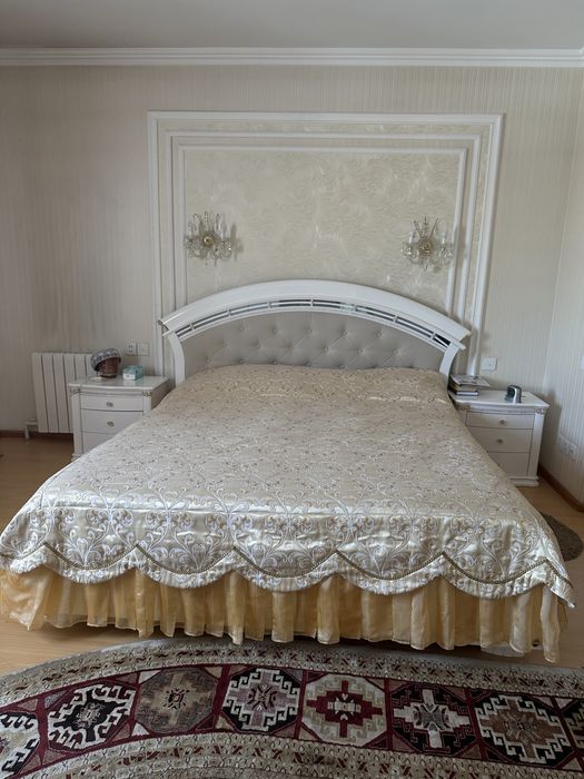 Спальный Гарнитур Молочного цвета