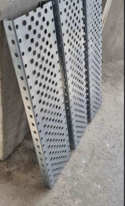 Trepte si rigole zincate
Trepte dimensiuni
75-150 cm lungime
26-30cm l