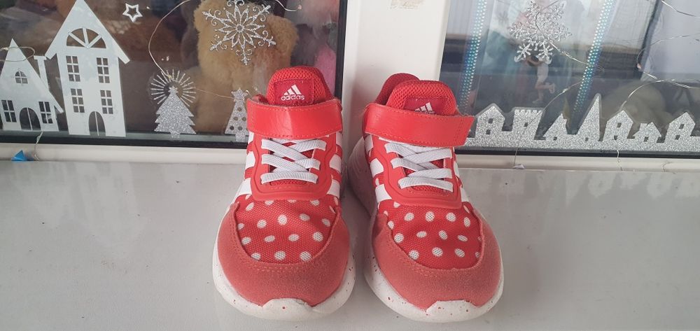 Vand Adidasi Adidas originali marimea 30, 18 cm interior