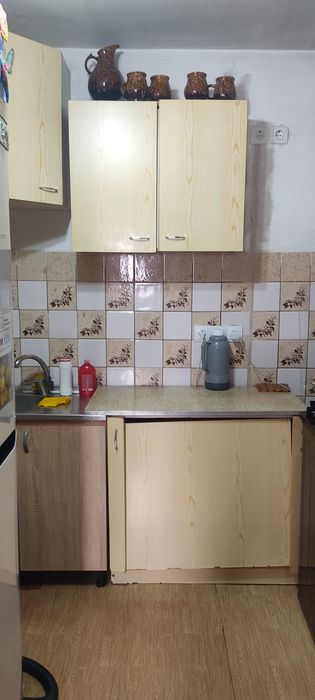 Кухонные шкафы продам