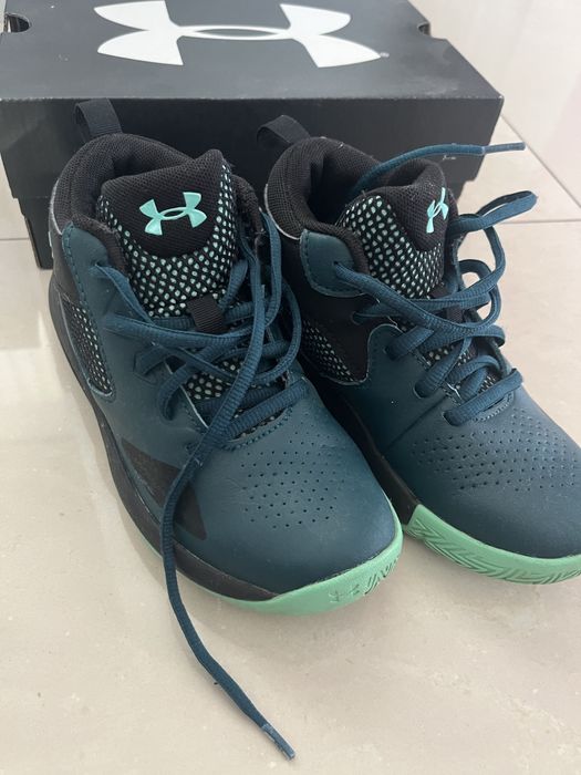 Детски маратонки Under armour размер 30