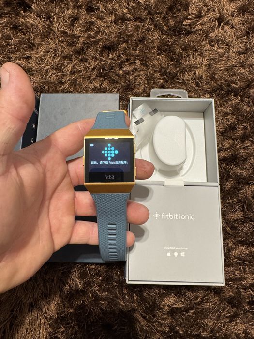 Ceas fitbit ionic ca nou