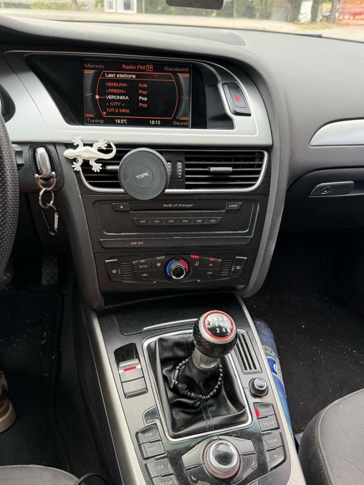 Audi A4 B8.