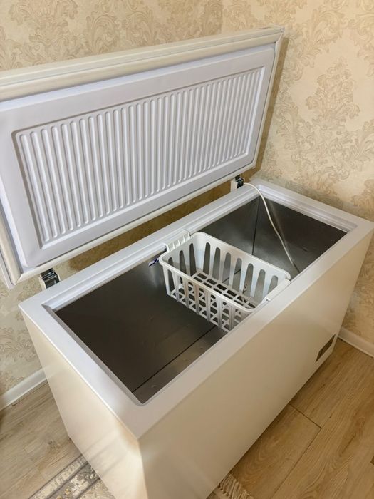 Морозильная камера Бирюса 240КХ (220 л)