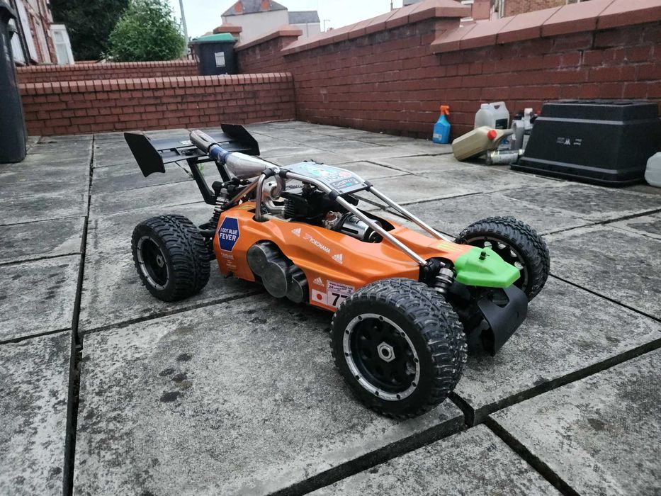 1/5 мащаб радиоуплавляемо бензиново бъги, 30 куб.см. двигател