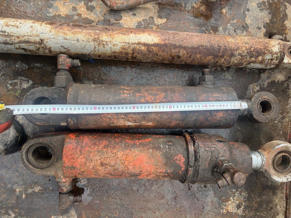 Хидравлични цилиндри : Фадрома , Гагер,плугове и др