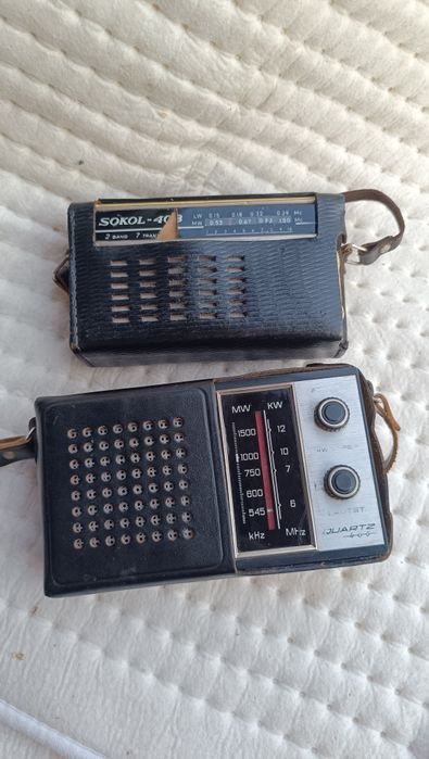 Radio portabil Sokol 403 și Tento Quartz 406