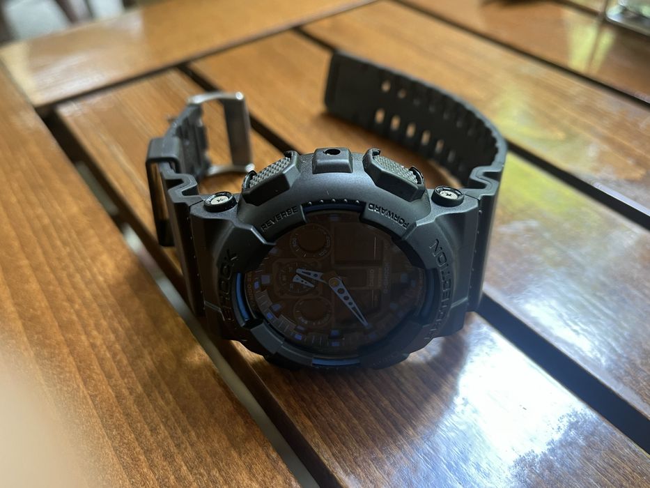 Часовник G-Shock