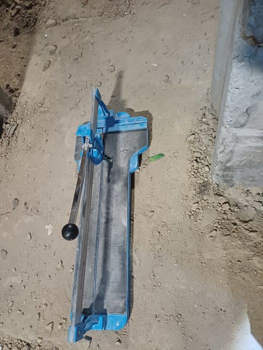 Продам плиткорез