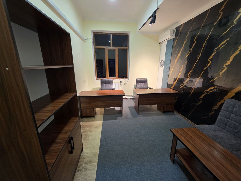 Сдаётся офисс с мебелью 250$